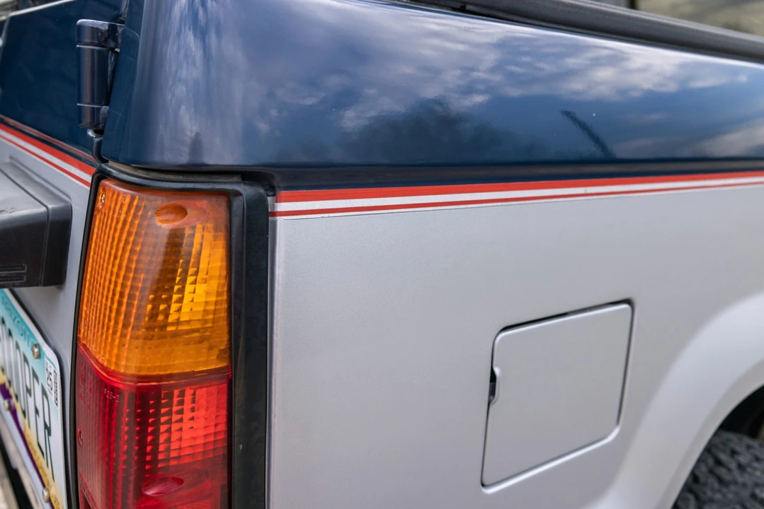 1988 Isuzu Trooper - Image 18 of 31
