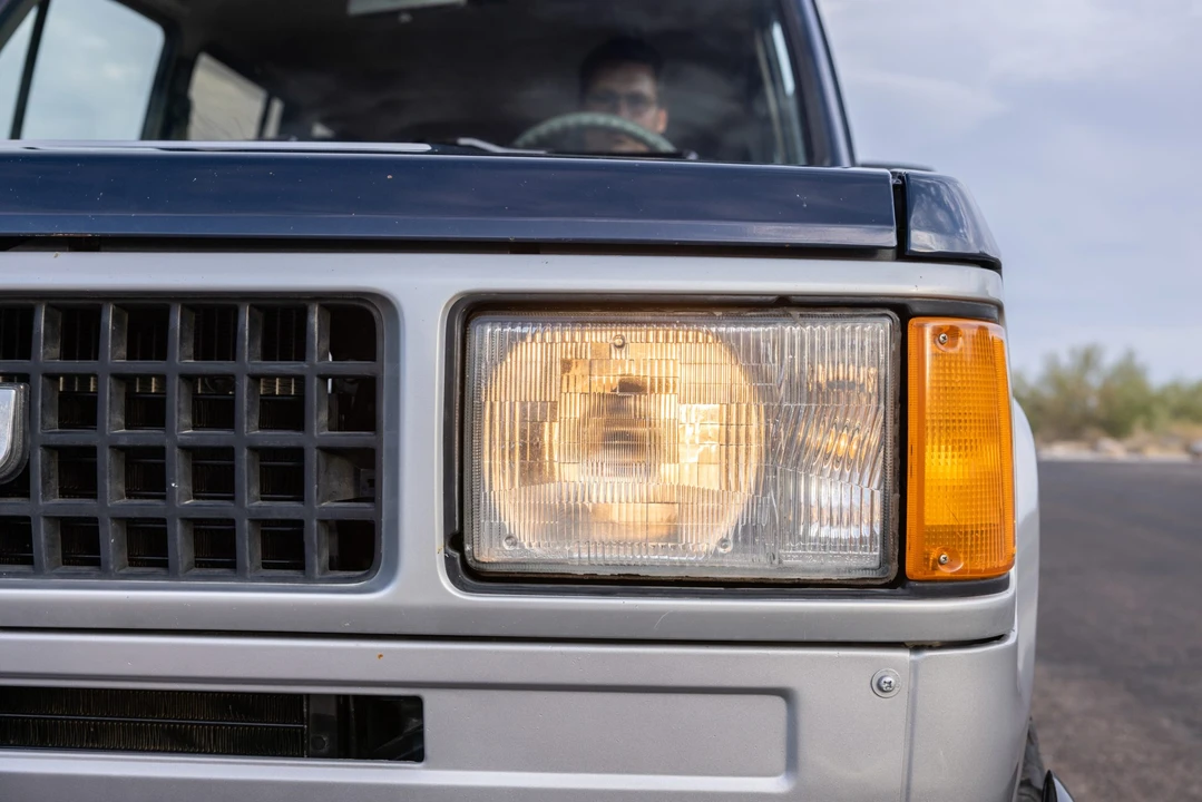 1988 Isuzu Trooper - Image 16 of 31