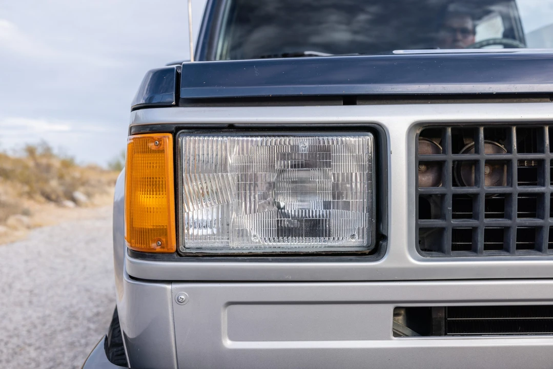 1988 Isuzu Trooper - Image 13 of 31