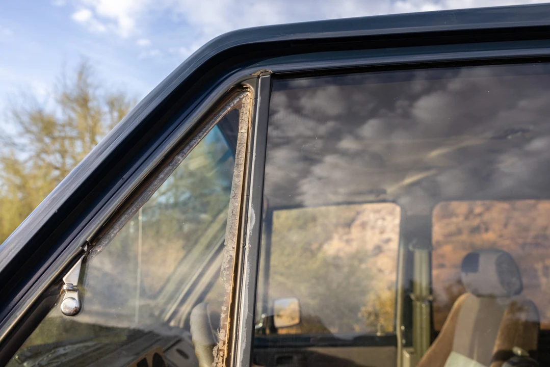 1988 Isuzu Trooper - Image 30 of 31