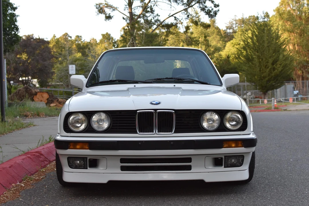 1990 BMW E30 3 Series - Image 3 of 31