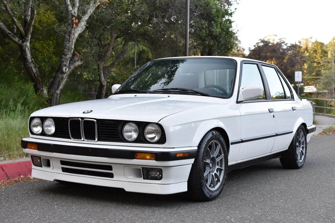 1990 BMW E30 3 Series - Image 2 of 31