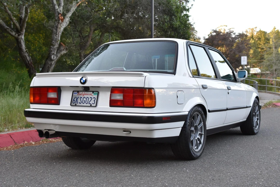 1990 BMW E30 3 Series - Image 12 of 31