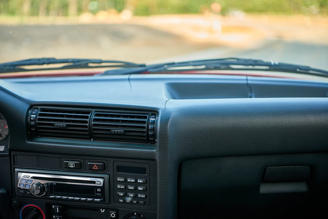 1990 BMW E30 3 Series - Image 14 of 31
