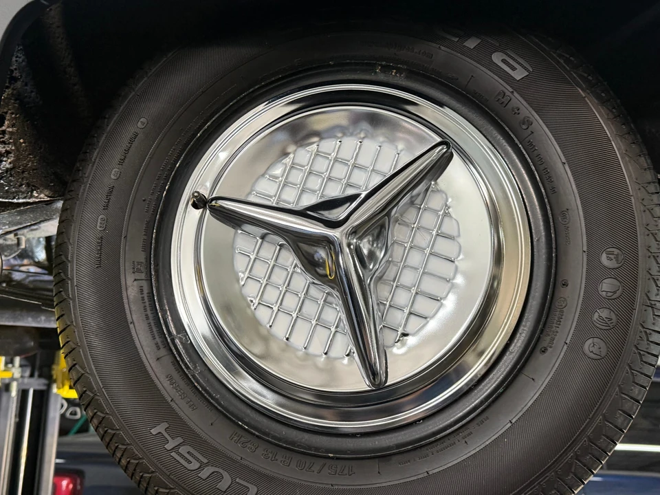 1955 Nash Metropolitan - Image 22 of 31