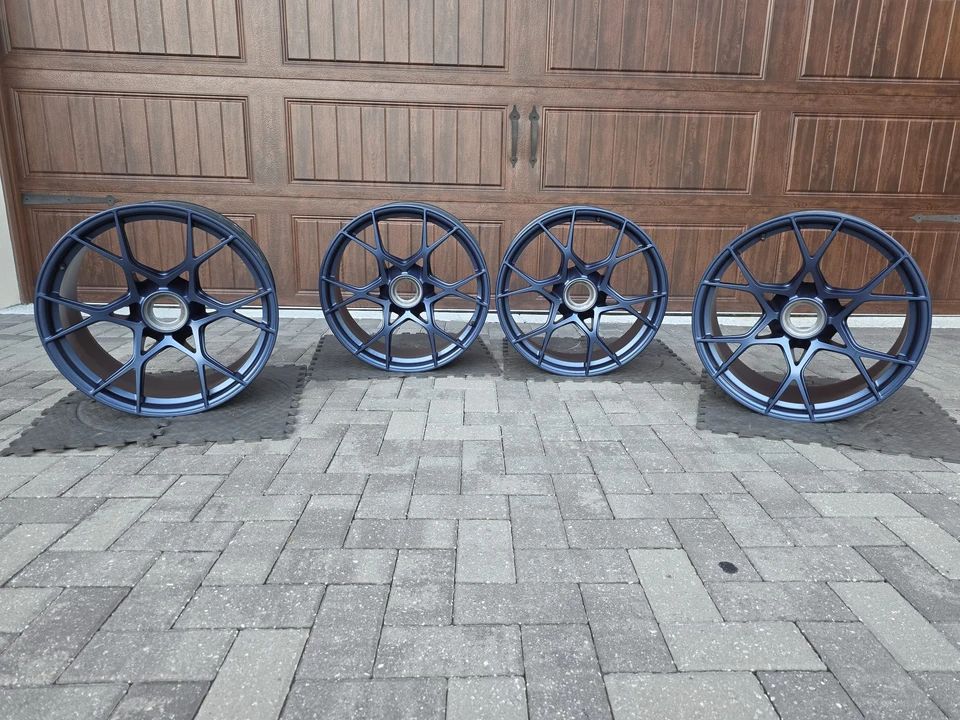 Parts & Memorabilia Porsche Wheels - Image 2 of 26