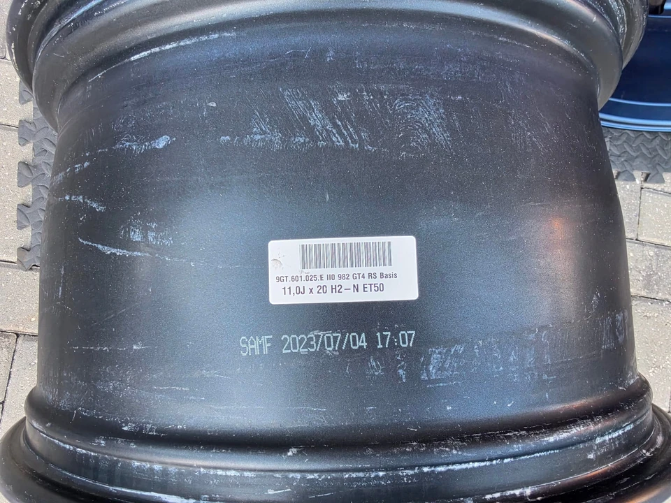Parts & Memorabilia Porsche Wheels - Image 23 of 26
