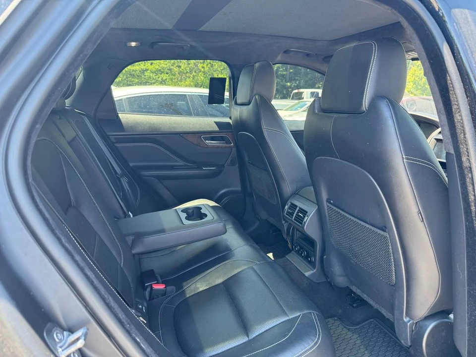 2020 Jaguar F-Pace - Image 6 of 24