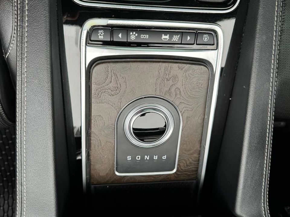 2020 Jaguar F-Pace - Image 10 of 24