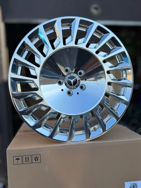 Maybach - Image 8 of 9