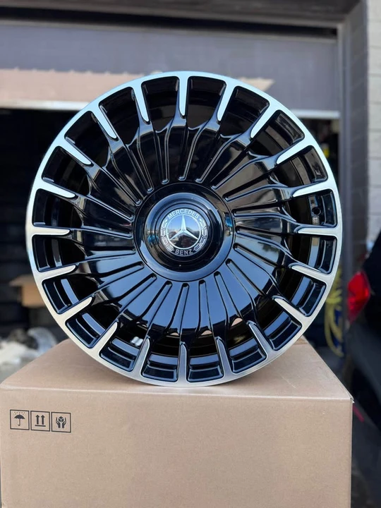 Maybach - Image 2 of 5