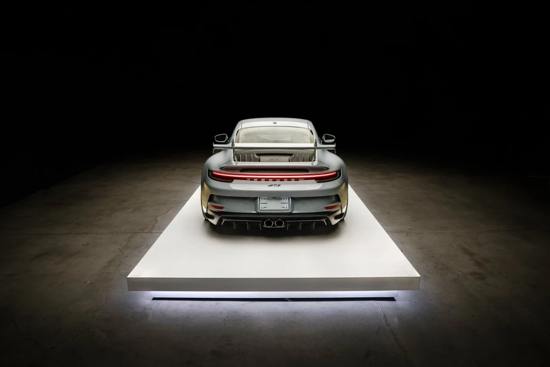 2023 Porsche 992 GT3 - Image 18 of 31