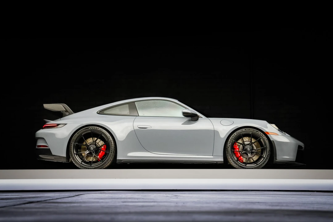 2023 Porsche 992 GT3 - Image 29 of 31