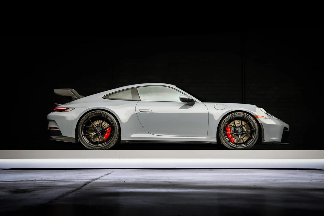 2023 Porsche 992 GT3 - Image 28 of 31