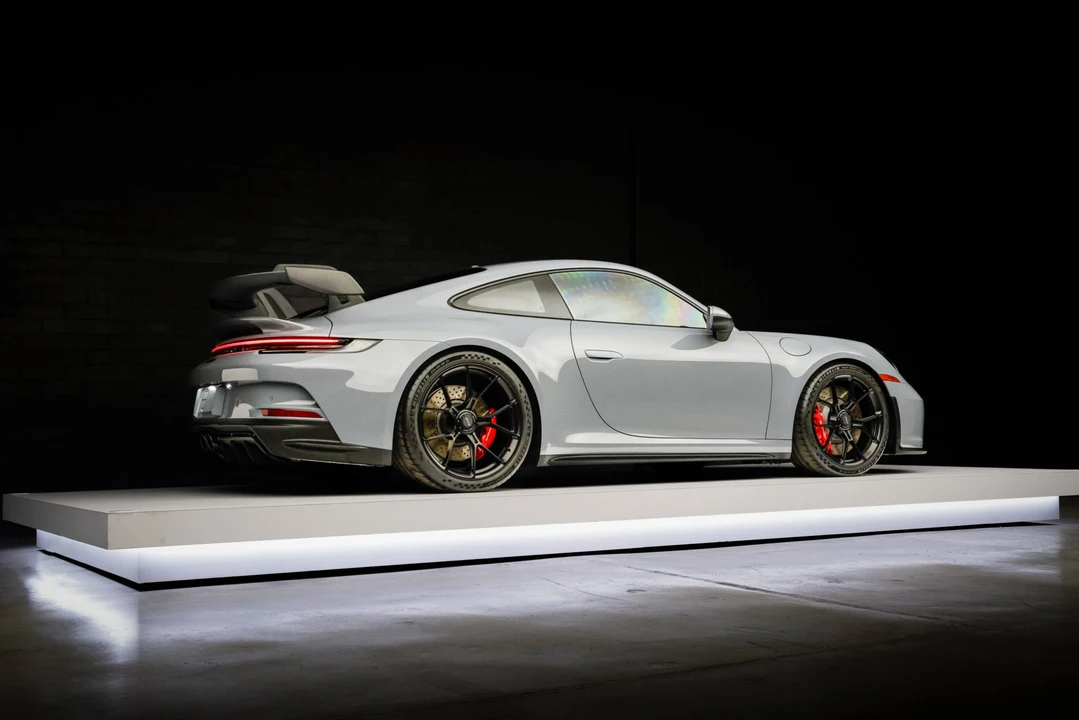 2023 Porsche 992 GT3 - Image 25 of 31