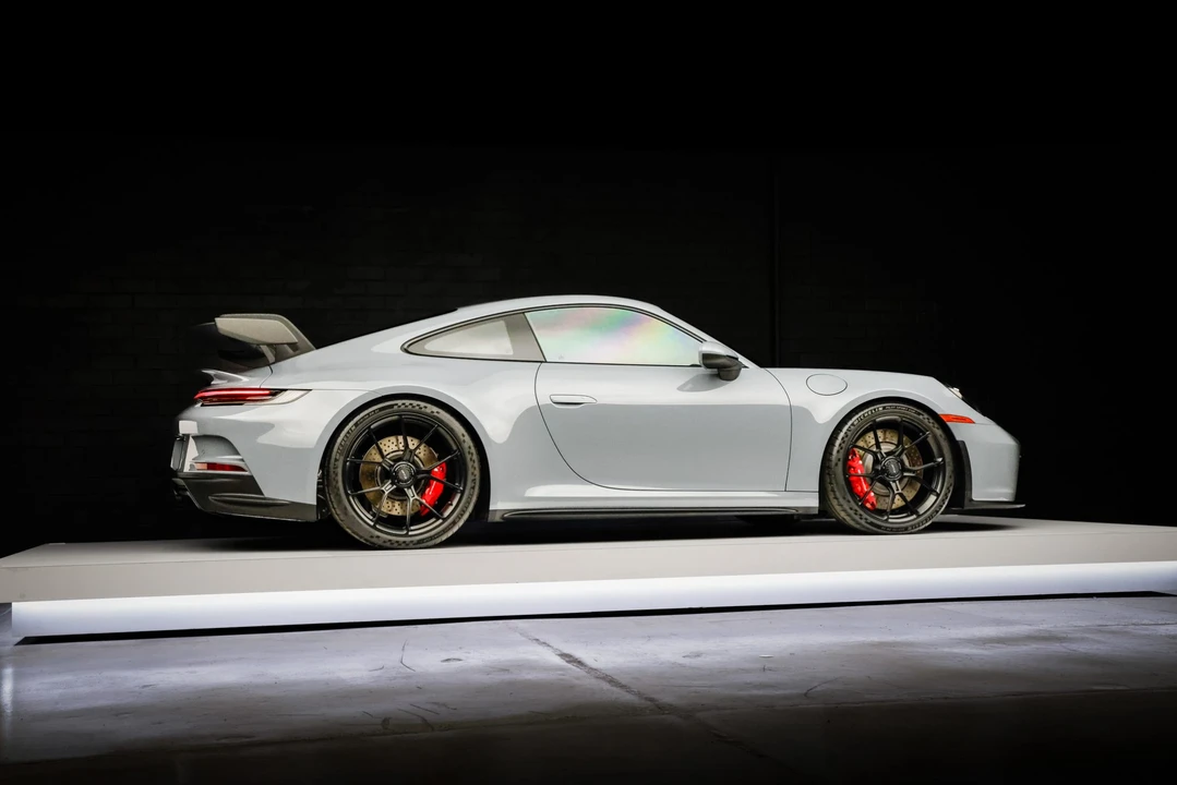 2023 Porsche 992 GT3 - Image 26 of 31