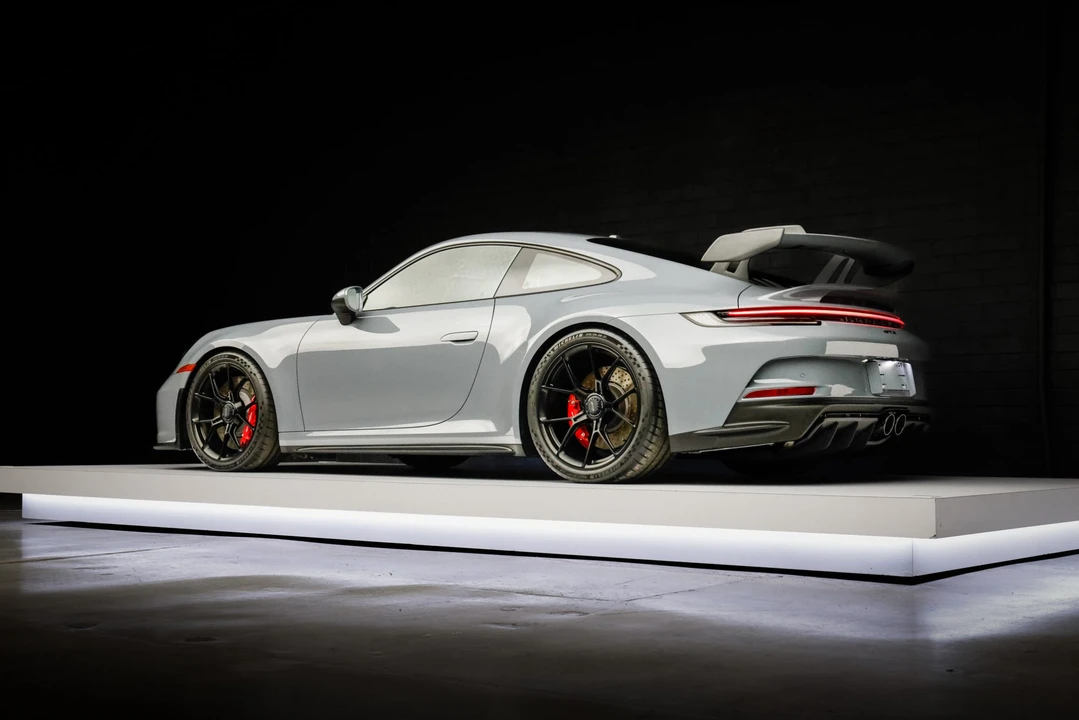 2023 Porsche 992 GT3 - Image 14 of 31
