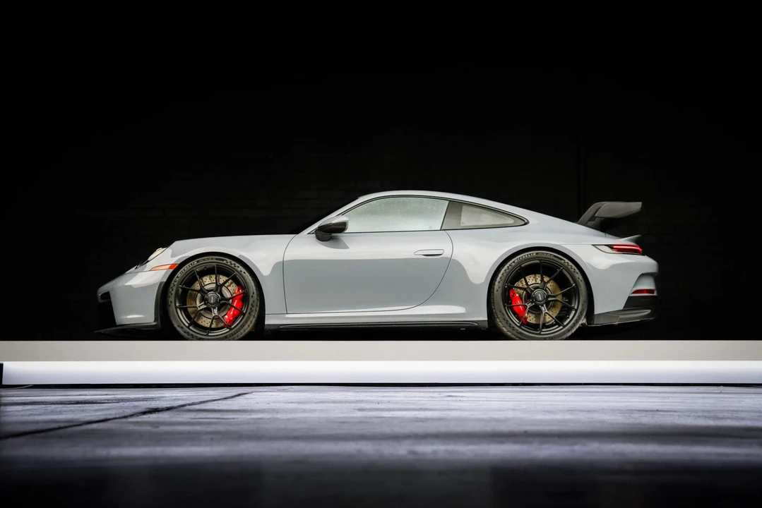 2023 Porsche 992 GT3 - Image 12 of 31