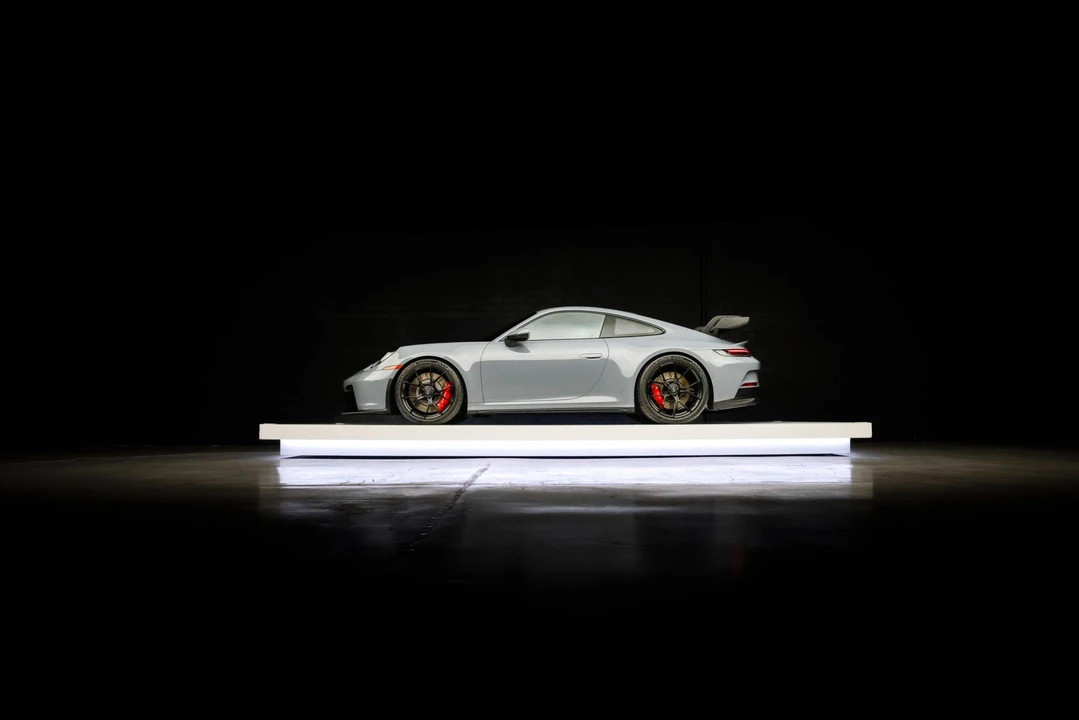 2023 Porsche 992 GT3 - Image 11 of 31