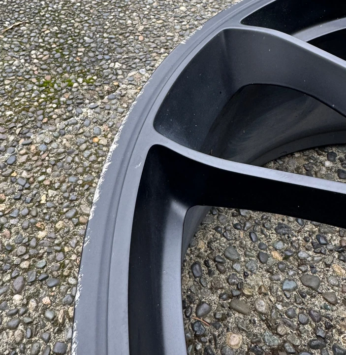 2012 Parts & Memorabilia Porsche Wheels - Image 5 of 12