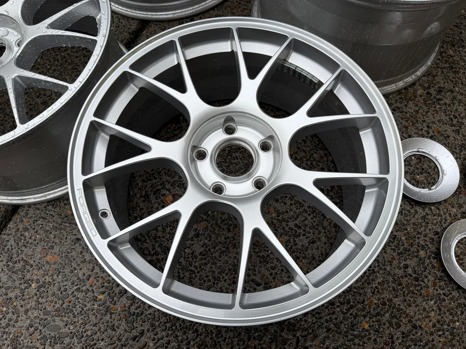 Parts & Memorabilia Other Wheels - Image 3 of 20