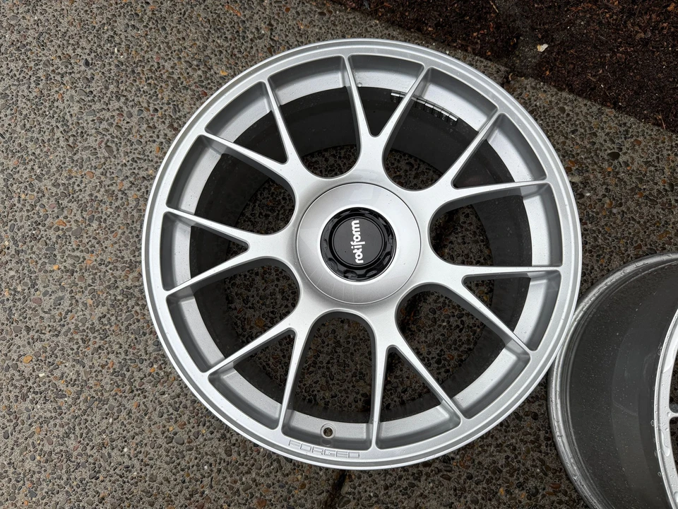 Parts & Memorabilia Other Wheels - Image 10 of 20