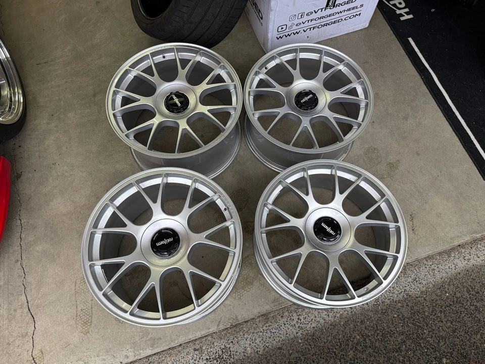 Parts & Memorabilia Other Wheels - Image 14 of 20