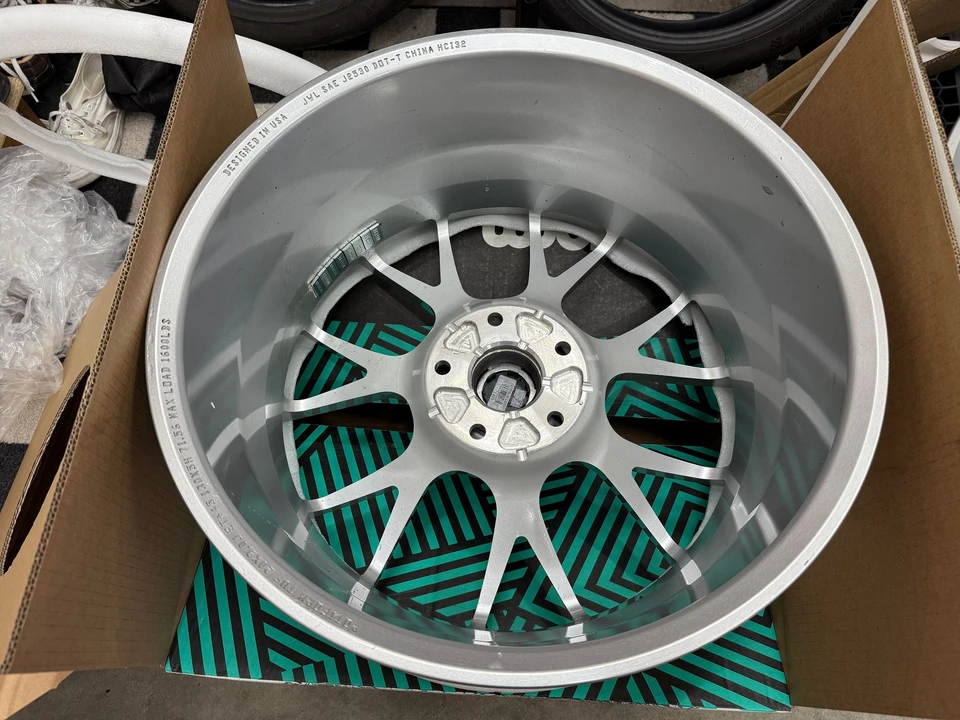 Parts & Memorabilia Other Wheels - Image 16 of 20