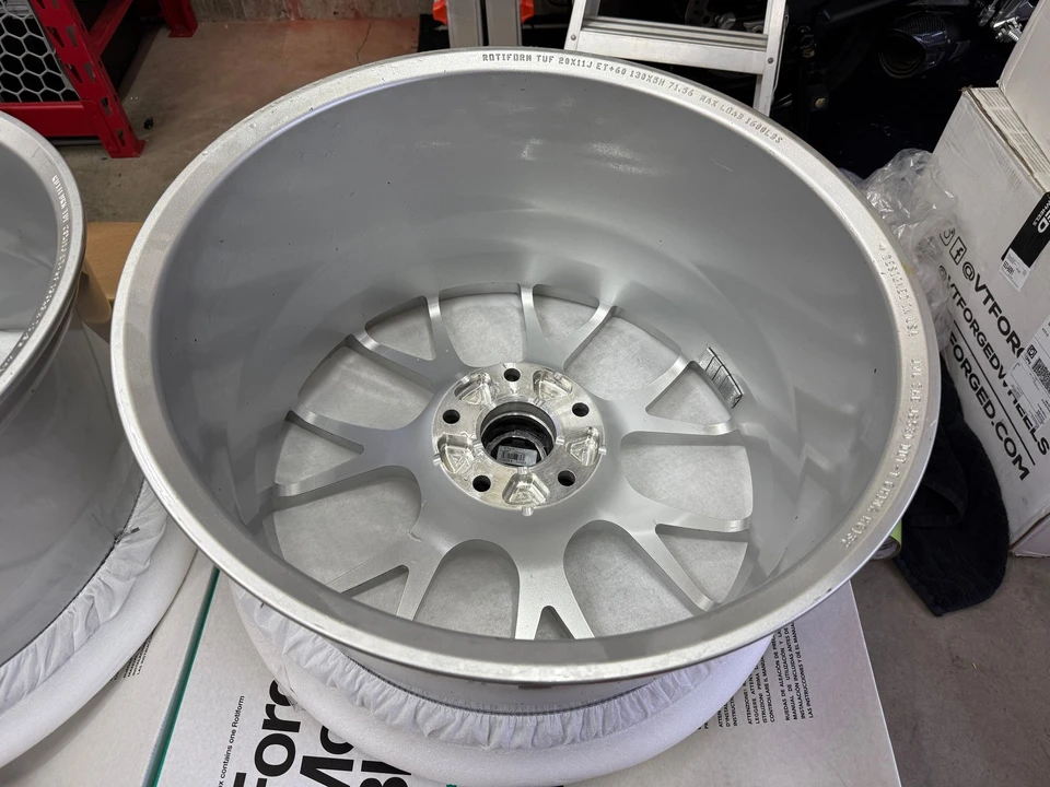 Parts & Memorabilia Other Wheels - Image 19 of 20