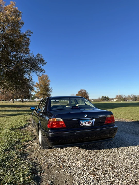 1999 BMW E38 750i & 750iL Sedan - Image 12 of 31