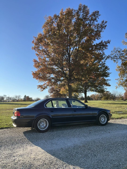 1999 BMW E38 750i & 750iL Sedan - Image 18 of 31