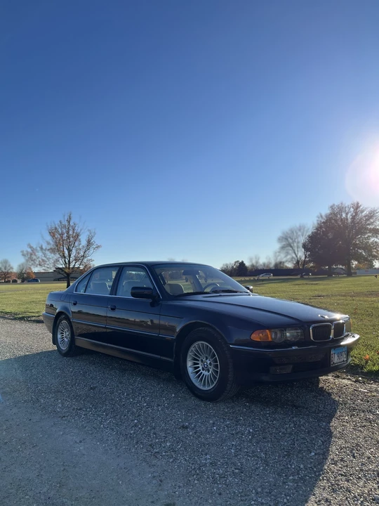 1999 BMW E38 750i & 750iL Sedan - Image 21 of 31