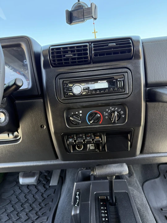 2005 Jeep TJ Wrangler - Image 24 of 31