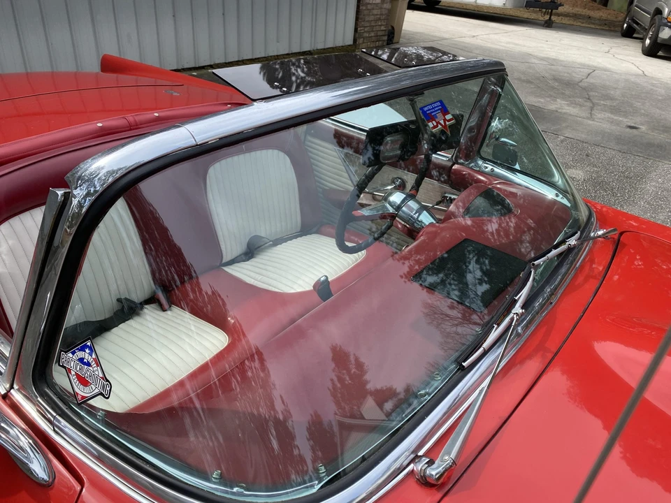 1955 Ford Thunderbird 1st Gen - Image 20 of 31