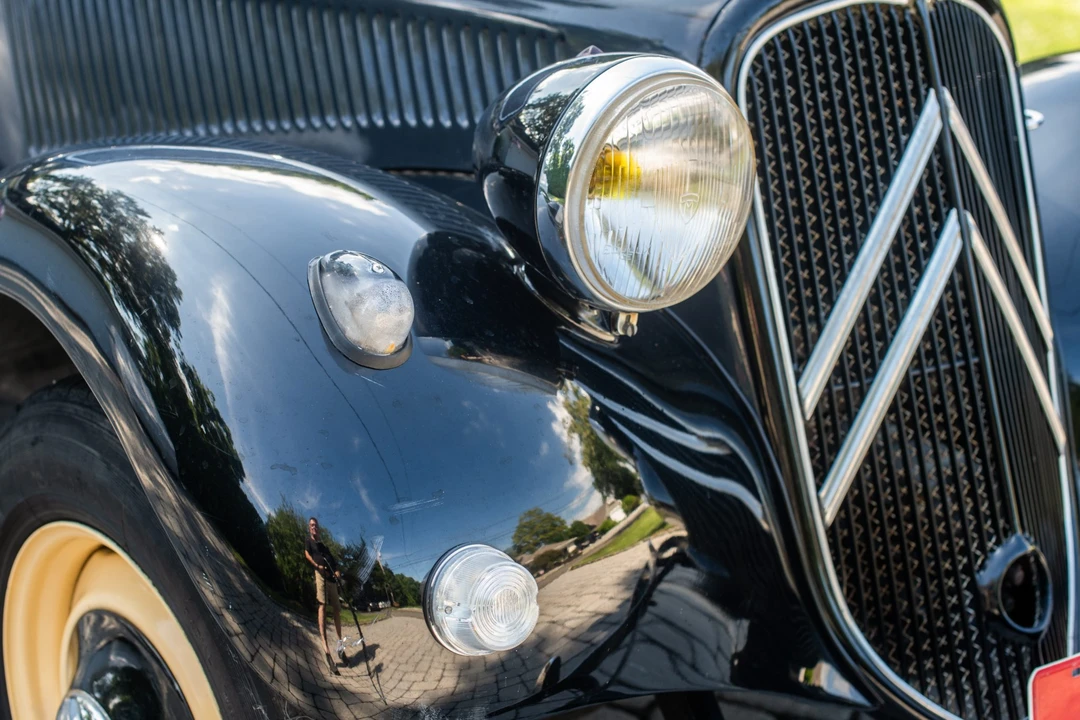 1956 Citroen Traction Avant - Image 12 of 31