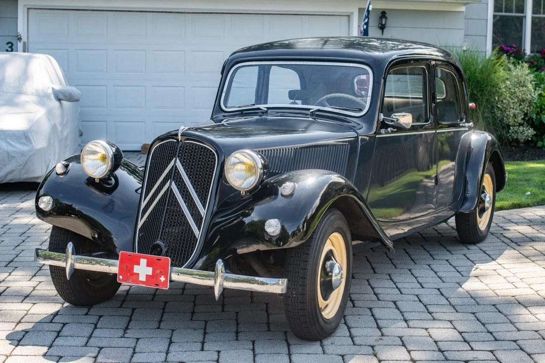1956 Citroen Traction Avant - Image 8 of 31
