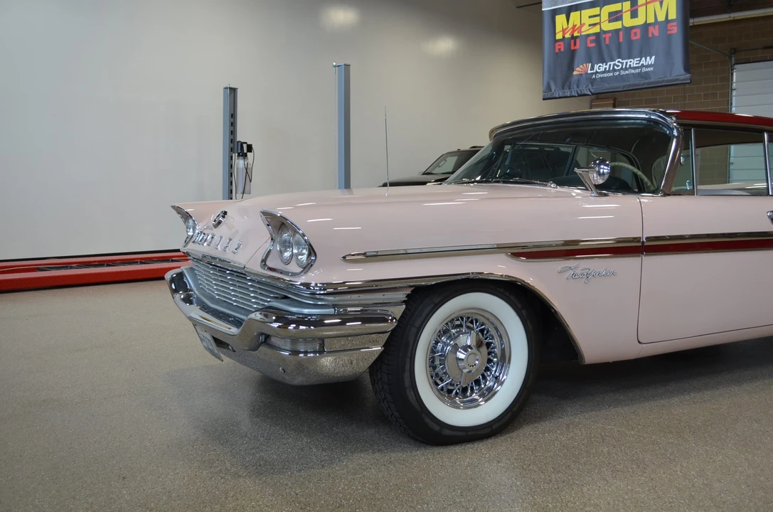 1957 Chrysler New Yorker - Image 21 of 31