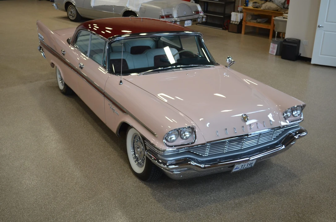 1957 Chrysler New Yorker - Image 15 of 31