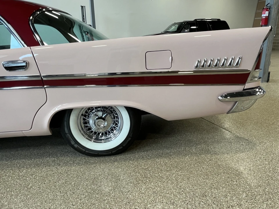 1957 Chrysler New Yorker - Image 25 of 31
