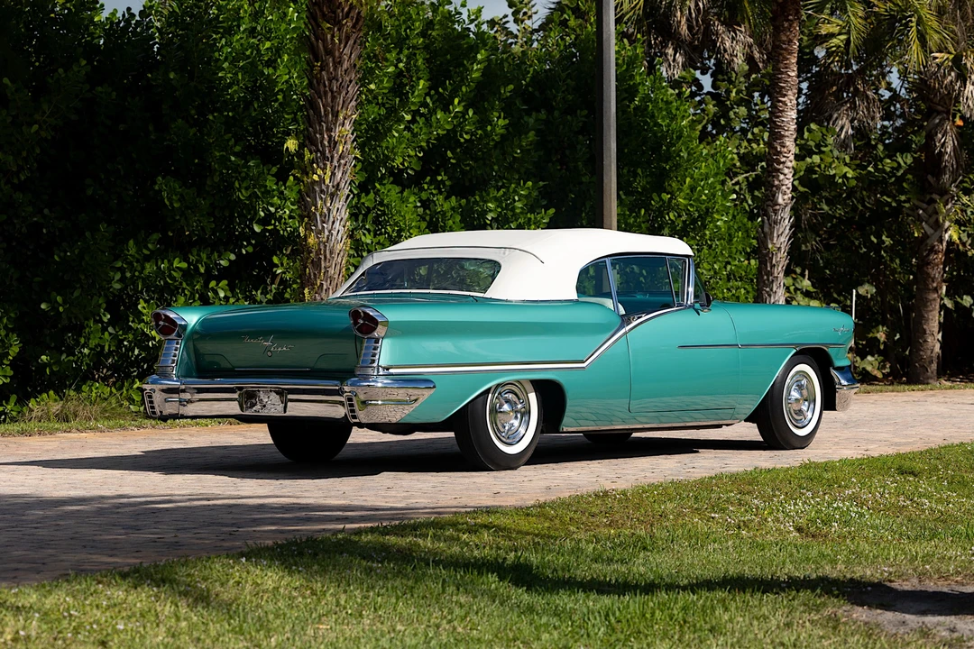 1957 Oldsmobile 98 - Image 27 of 31