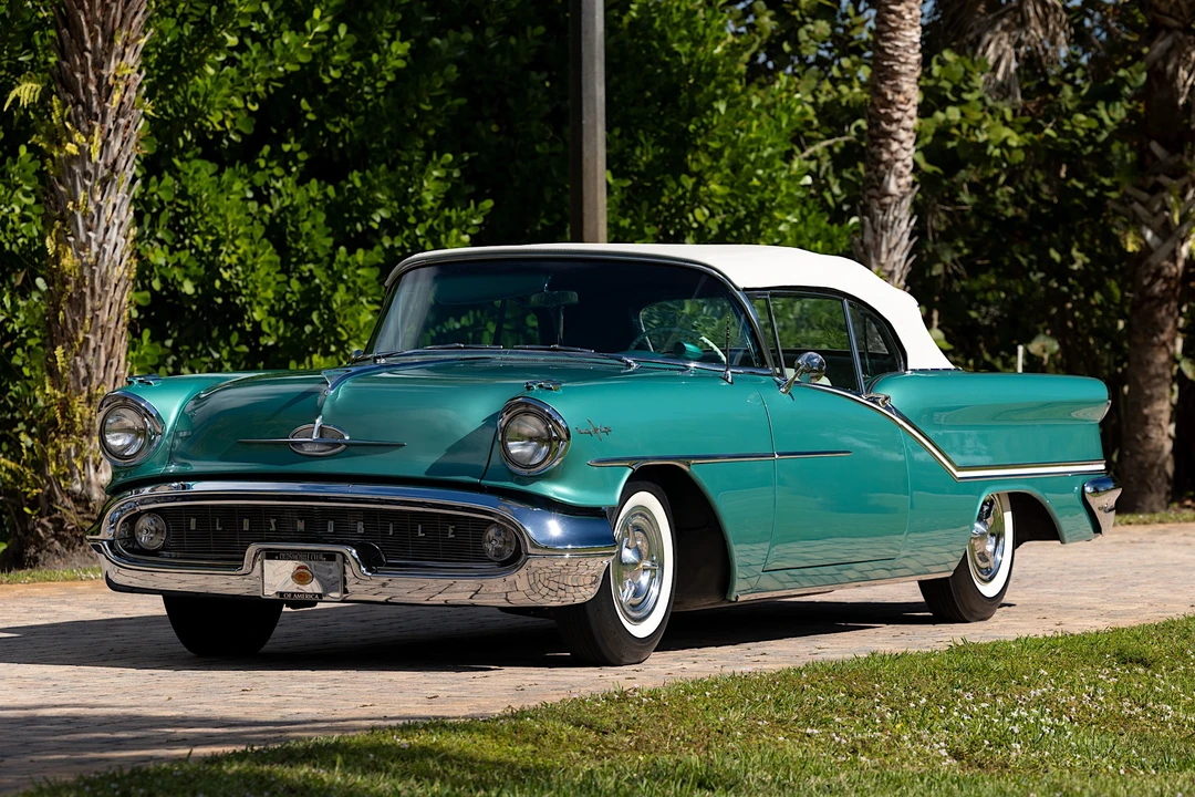 1957 Oldsmobile 98 - Image 22 of 31