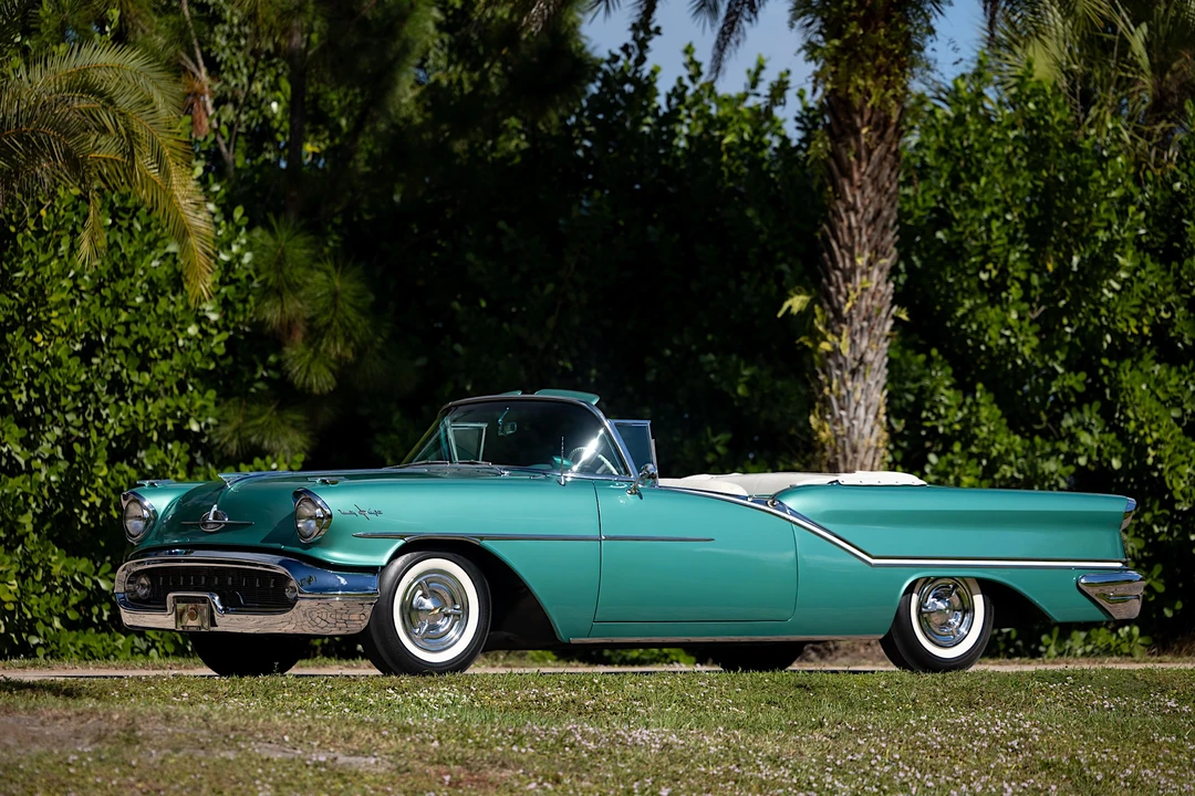1957 Oldsmobile 98 - Image 7 of 31