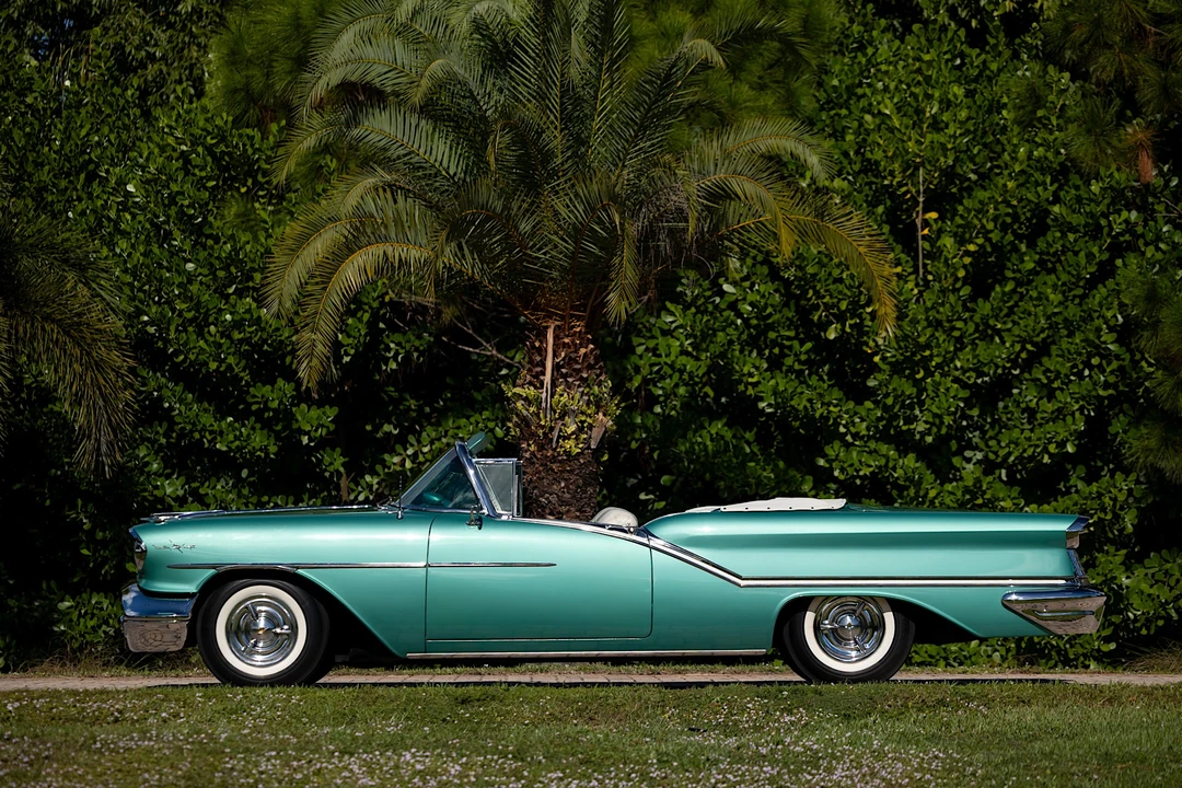 1957 Oldsmobile 98 - Image 8 of 31