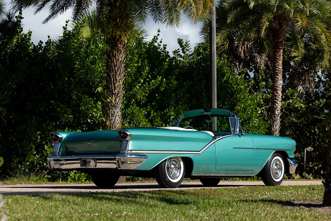 1957 Oldsmobile 98 - Image 16 of 31