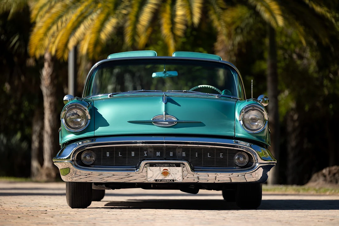 1957 Oldsmobile 98 - Image 4 of 31
