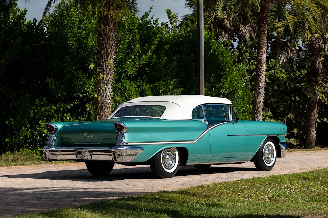 1957 Oldsmobile 98 - Image 26 of 31