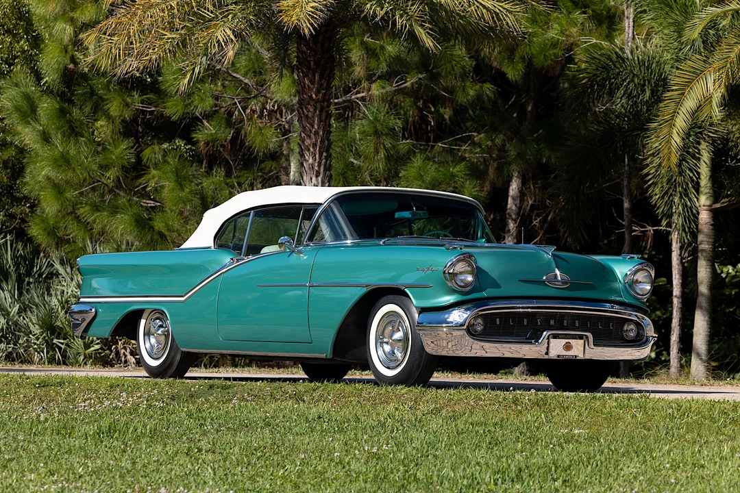1957 Oldsmobile 98 - Image 21 of 31