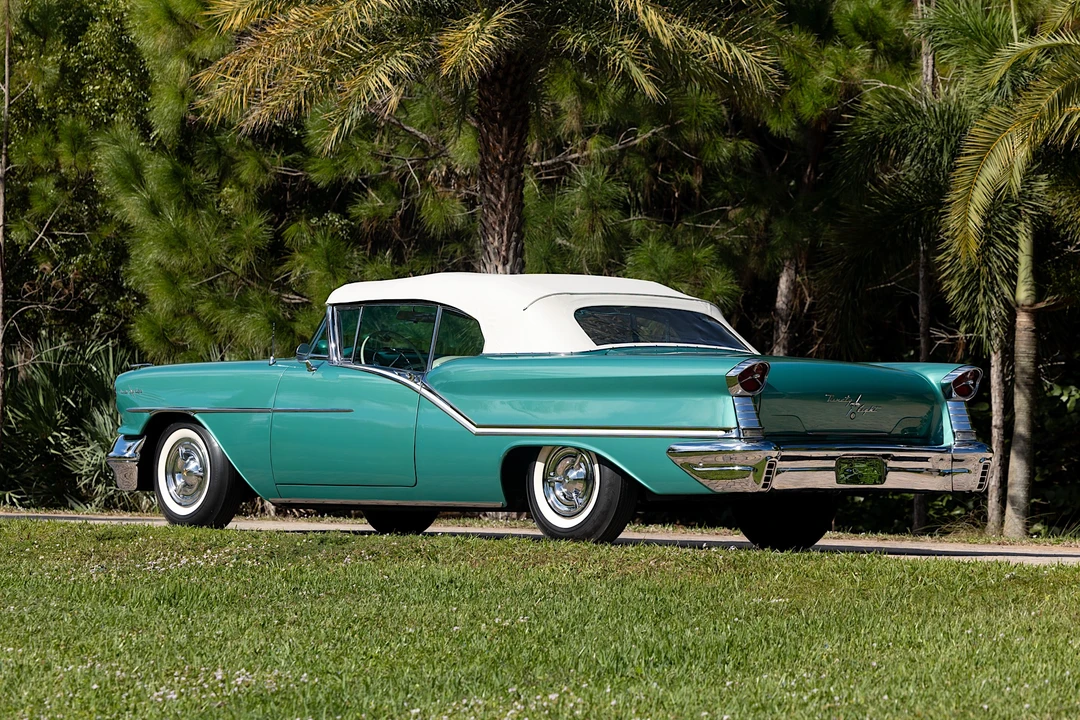 1957 Oldsmobile 98 - Image 25 of 31