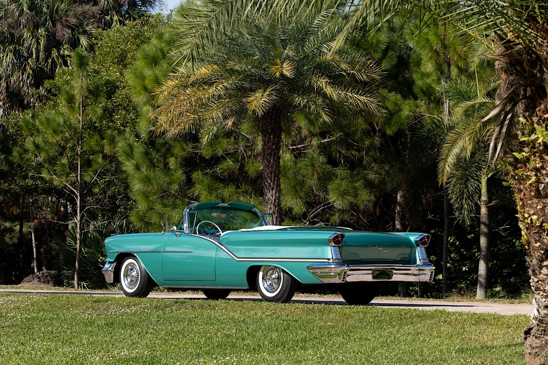 1957 Oldsmobile 98 - Image 10 of 31