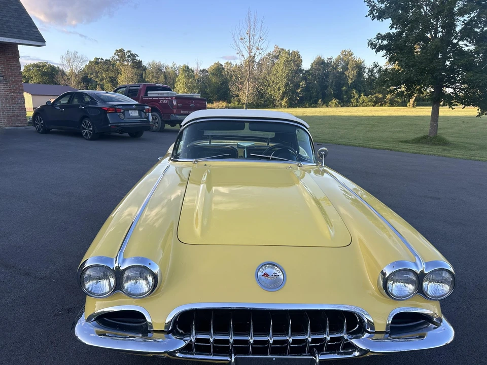 1960 Chevrolet Corvette C1 - Image 10 of 31